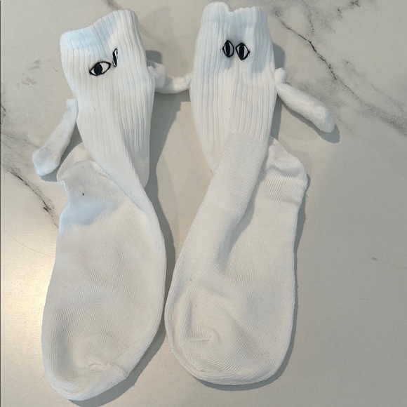 NWT Cider White and Black Eye Design magnet Socks - Picture 4 of 7